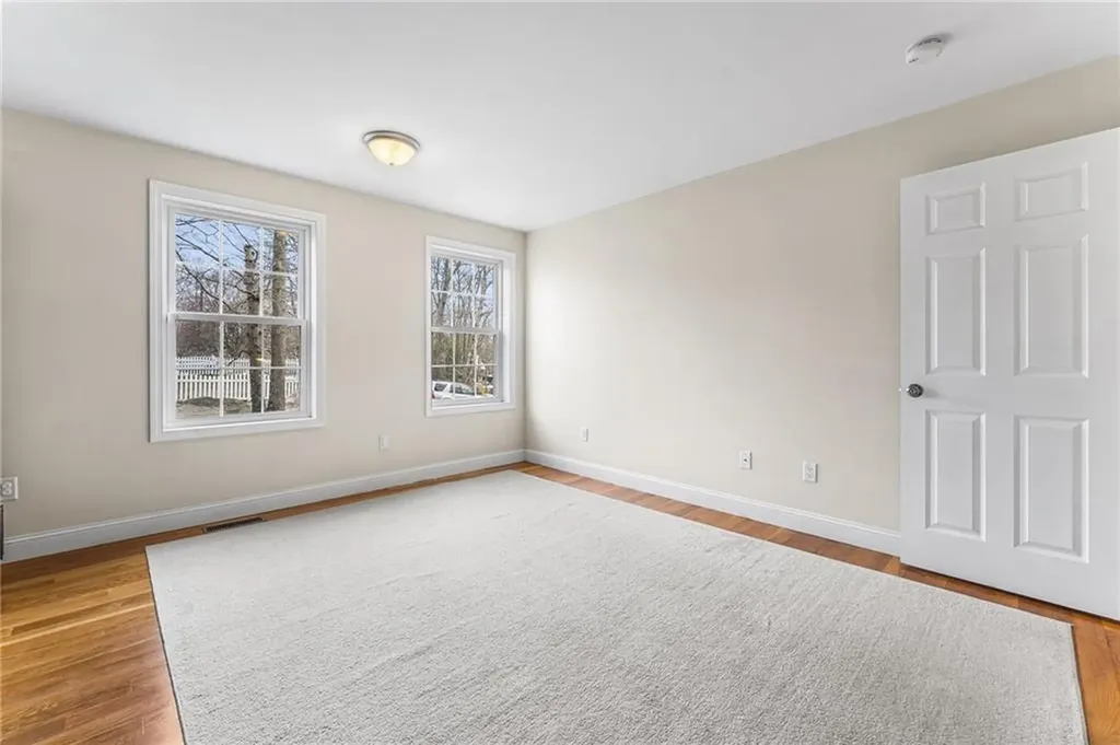 135 Crandall Road Tiverton RI 02878