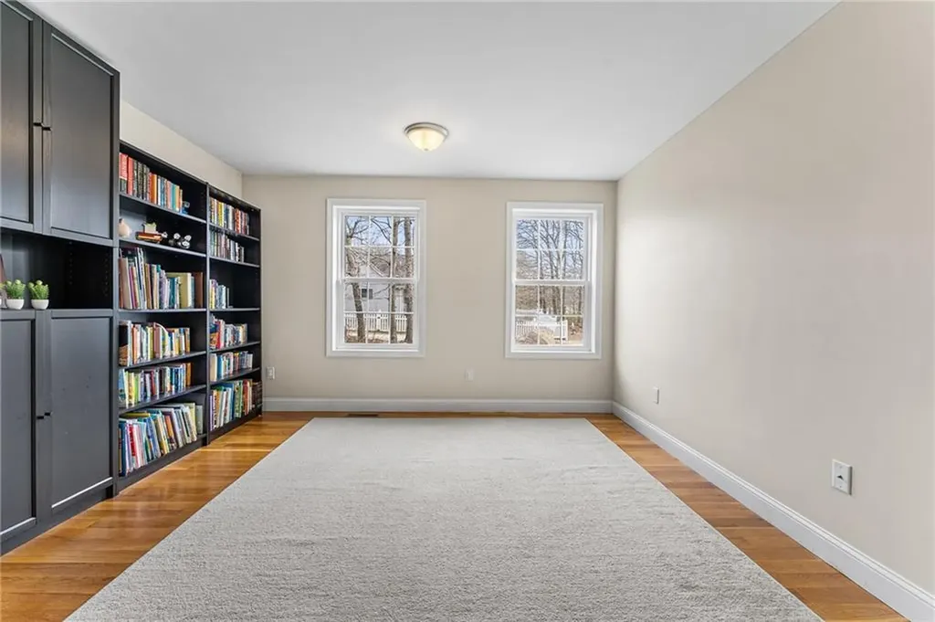 135 Crandall Road Tiverton RI 02878