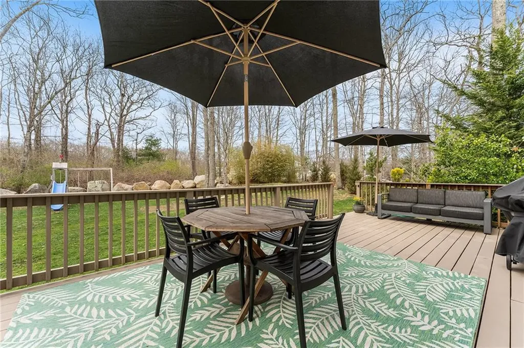 135 Crandall Road Tiverton RI 02878