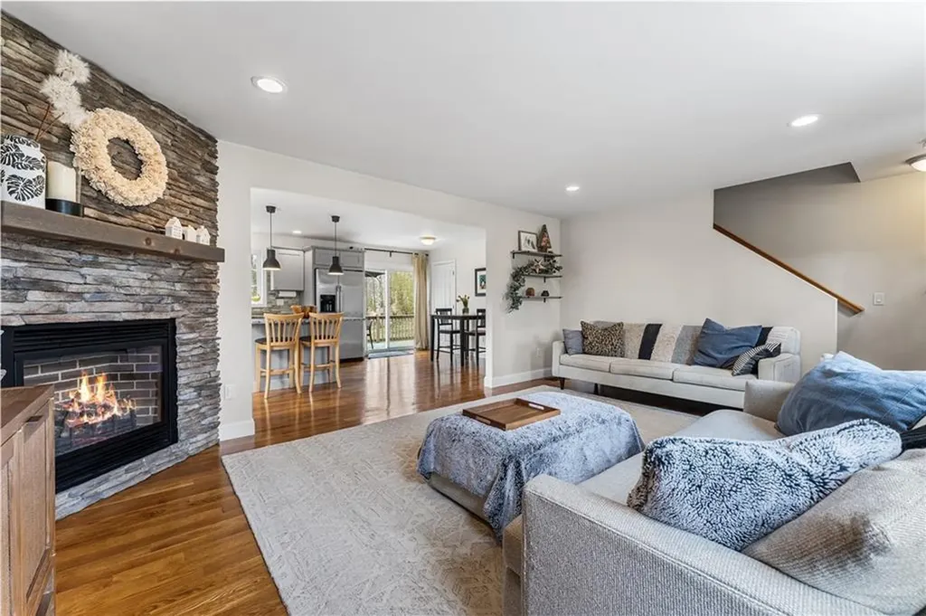 135 Crandall Road Tiverton RI 02878