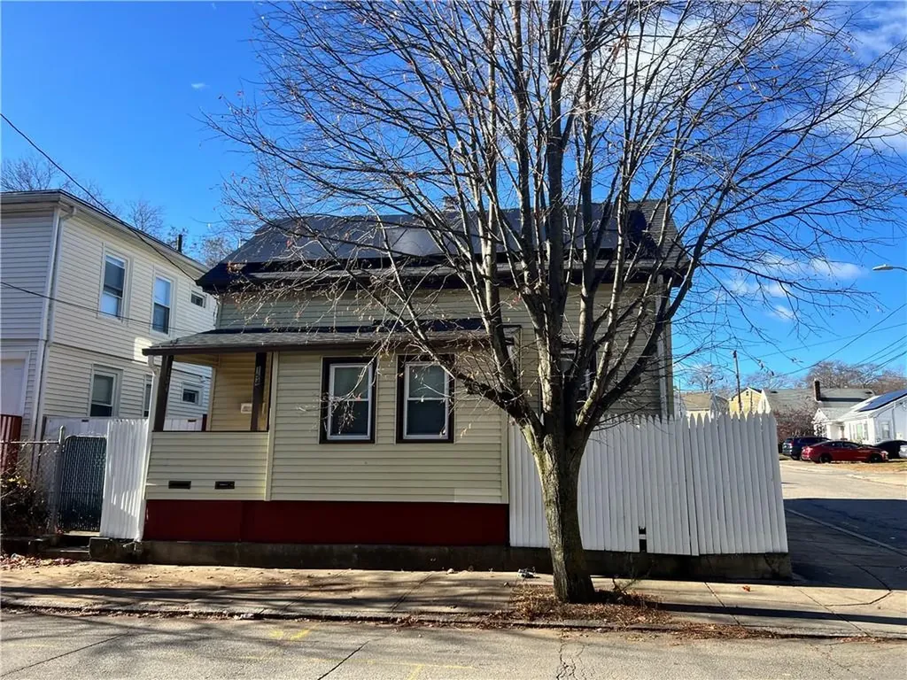 154 Camden Avenue Providence RI 02908