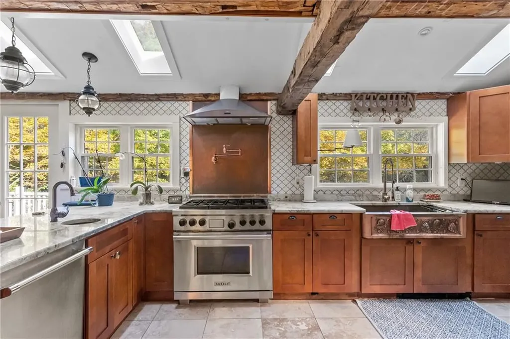 16 Foster Center Road Foster RI 02825