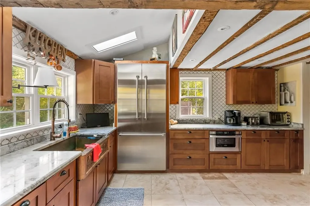 16 Foster Center Road Foster RI 02825