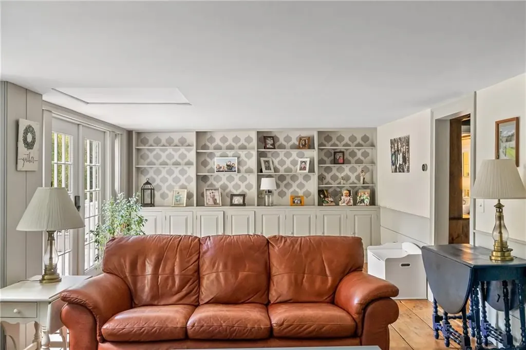 16 Foster Center Road Foster RI 02825