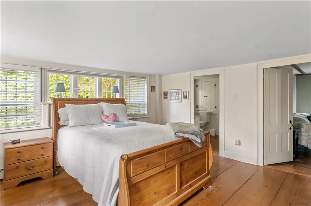 16 Foster Center Road Foster RI 02825