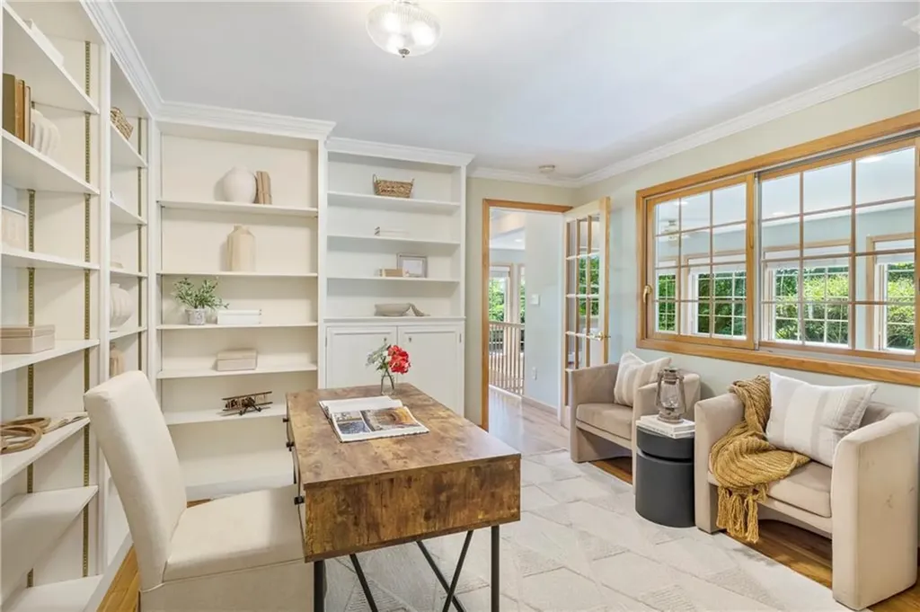 297 Black Point Lane Portsmouth RI 02871