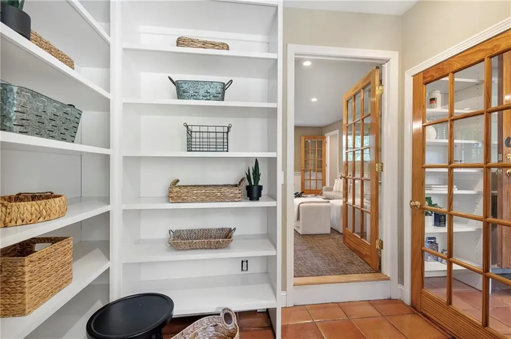 297 Black Point Lane Portsmouth RI 02871