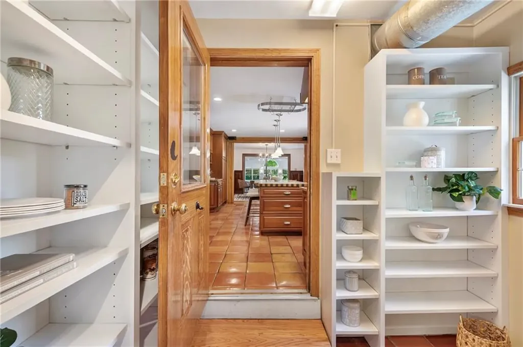 297 Black Point Lane Portsmouth RI 02871