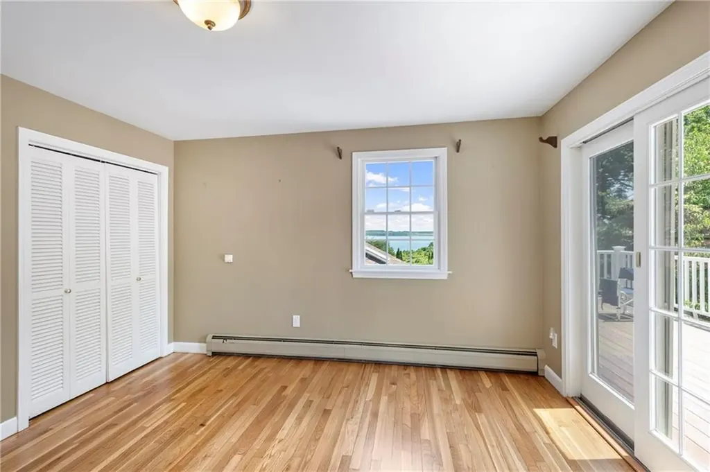 297 Black Point Lane Portsmouth RI 02871