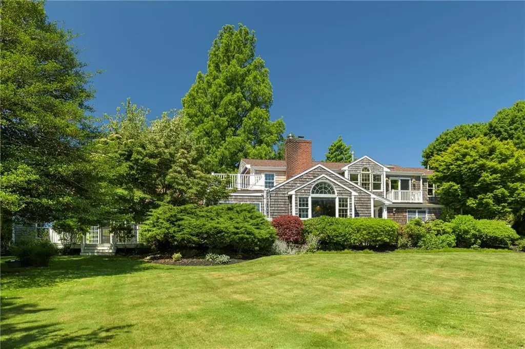 297 Black Point Lane Portsmouth RI 02871
