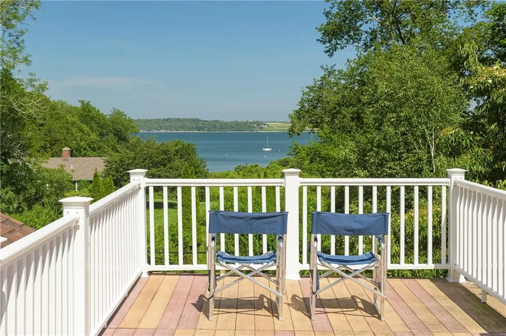 297 Black Point Lane Portsmouth RI 02871