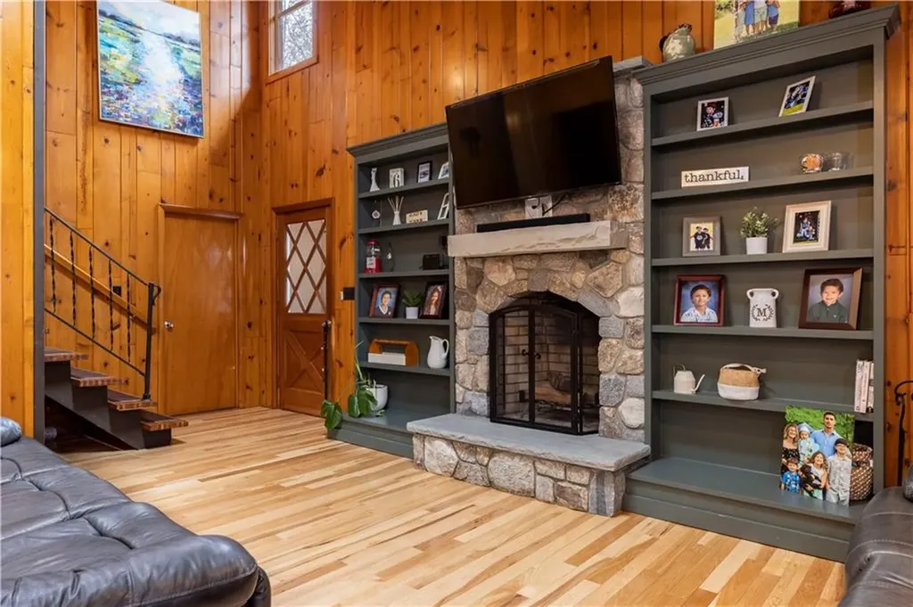 1 Castle Way Westerly RI 02891