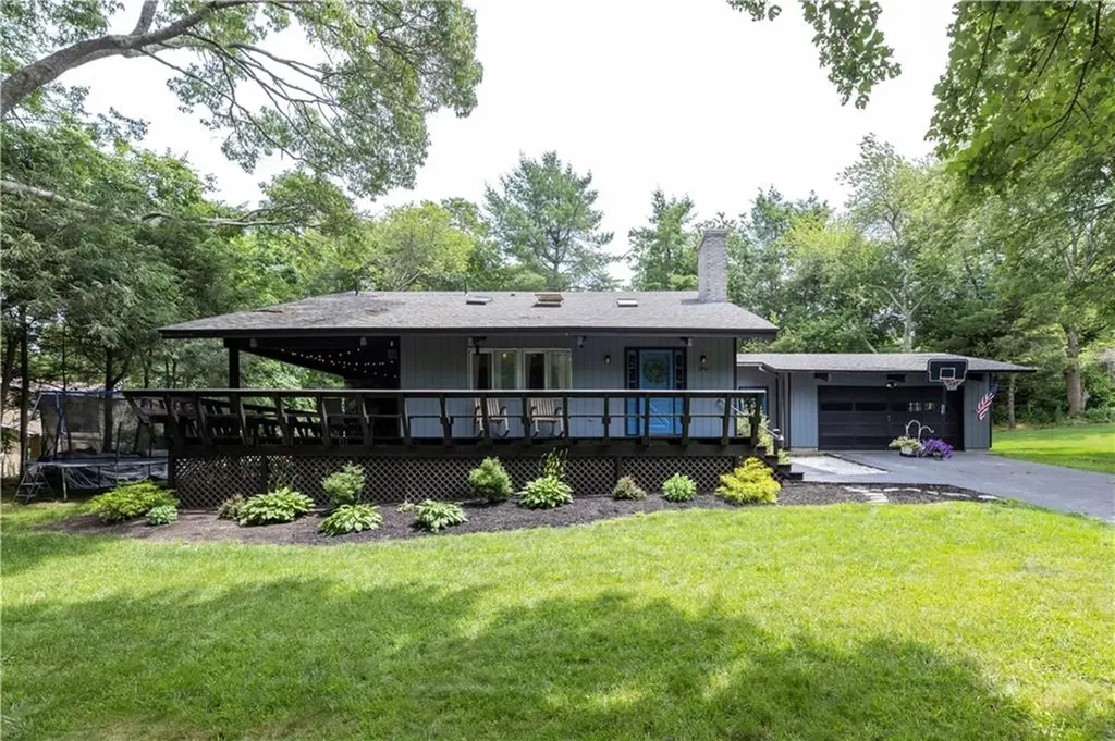 1 Castle Way Westerly RI 02891