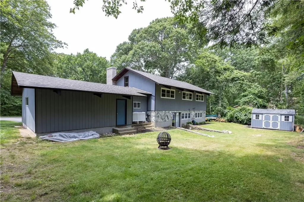 1 Castle Way Westerly RI 02891