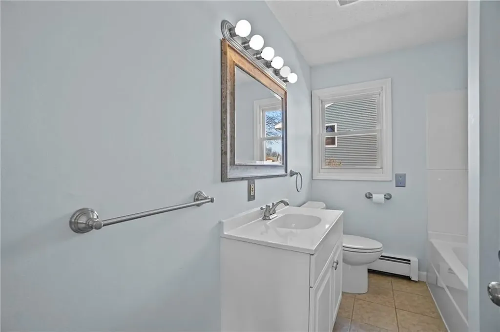 29 Holly Street Cranston RI 02910