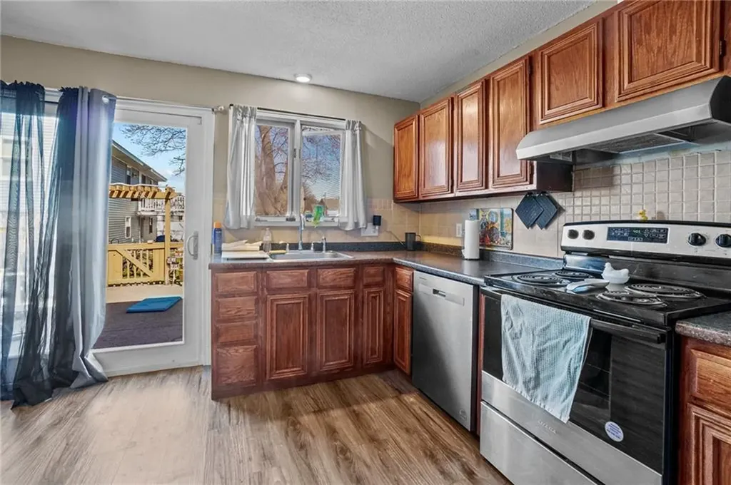 29 Holly Street Cranston RI 02910