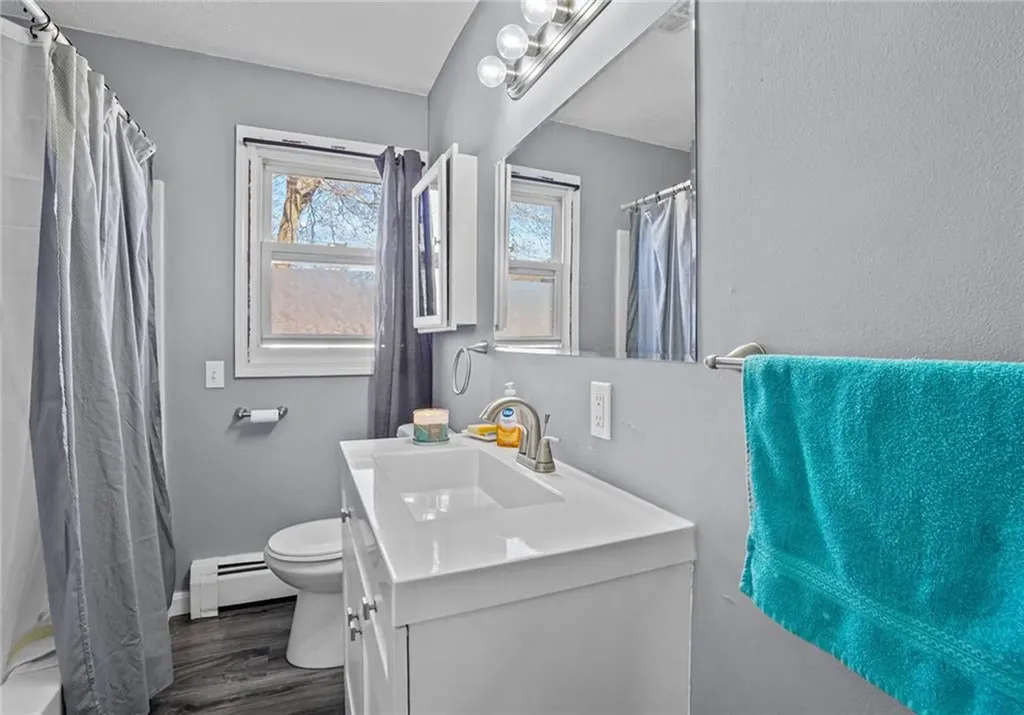 29 Holly Street Cranston RI 02910