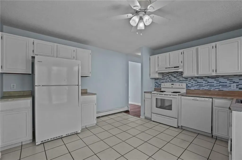 29 Holly Street Cranston RI 02910