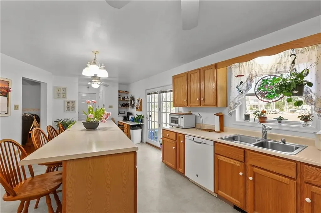 1 Del Bonis Drive Richmond RI 02892