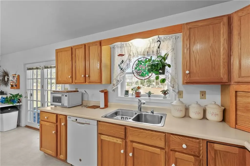 1 Del Bonis Drive Richmond RI 02892