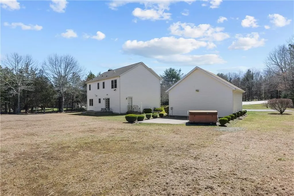 1 Del Bonis Drive Richmond RI 02892