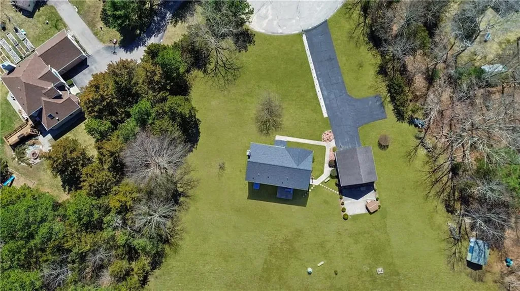 1 Del Bonis Drive Richmond RI 02892