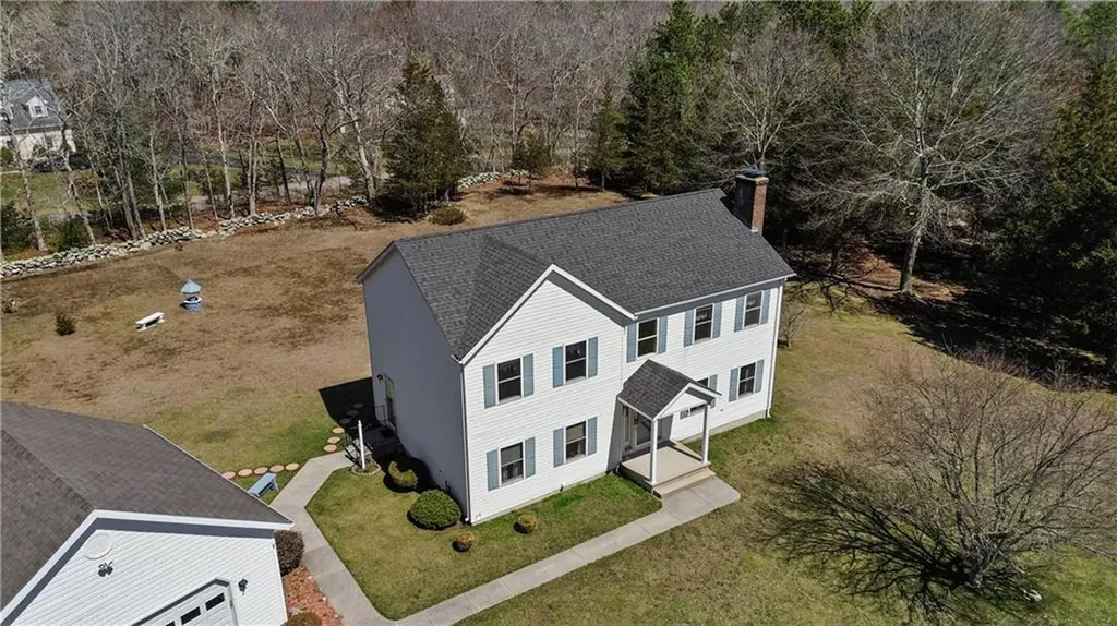 1 Del Bonis Drive Richmond RI 02892
