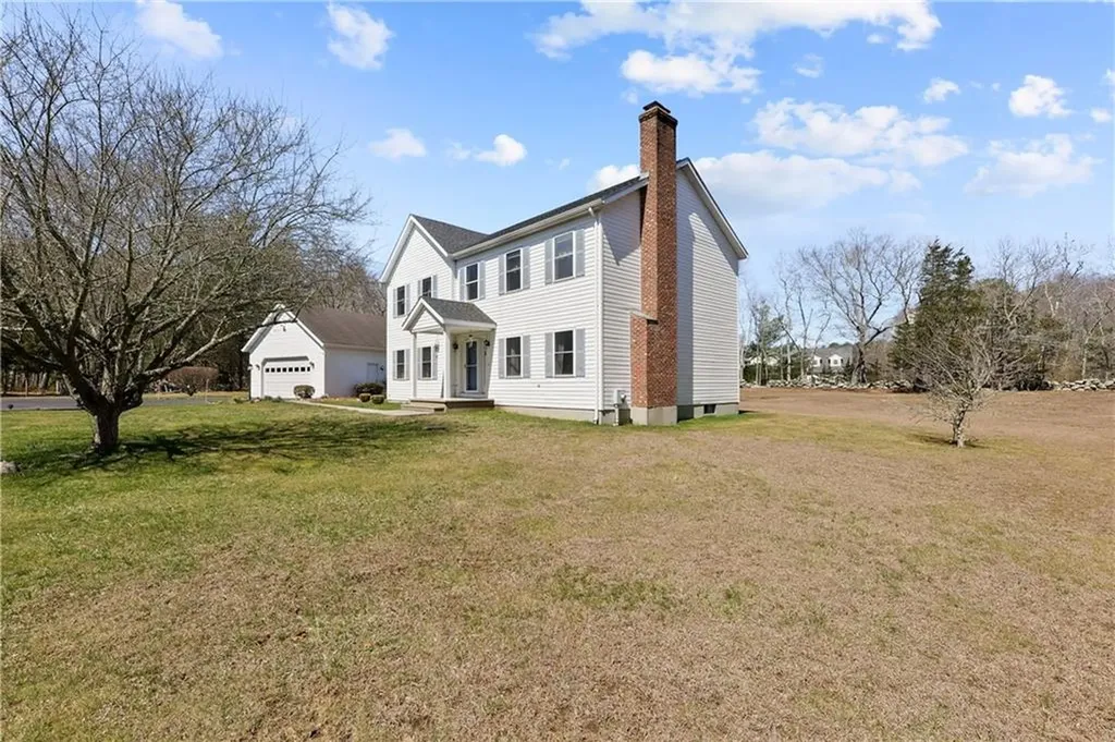 1 Del Bonis Drive Richmond RI 02892