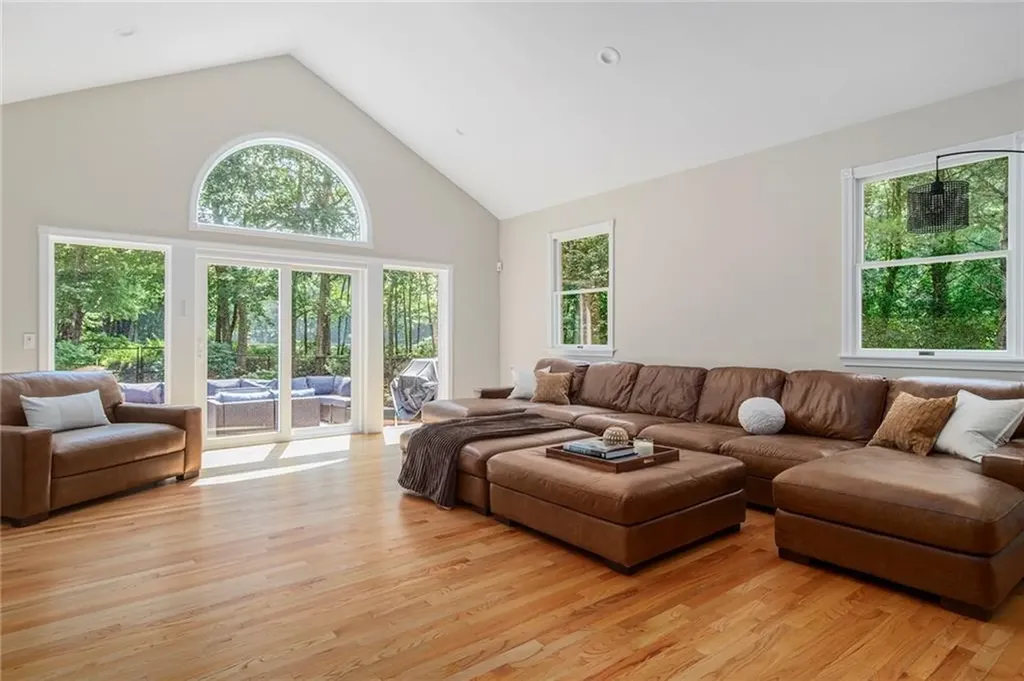 15 Preakness Drive Lincoln RI 02865
