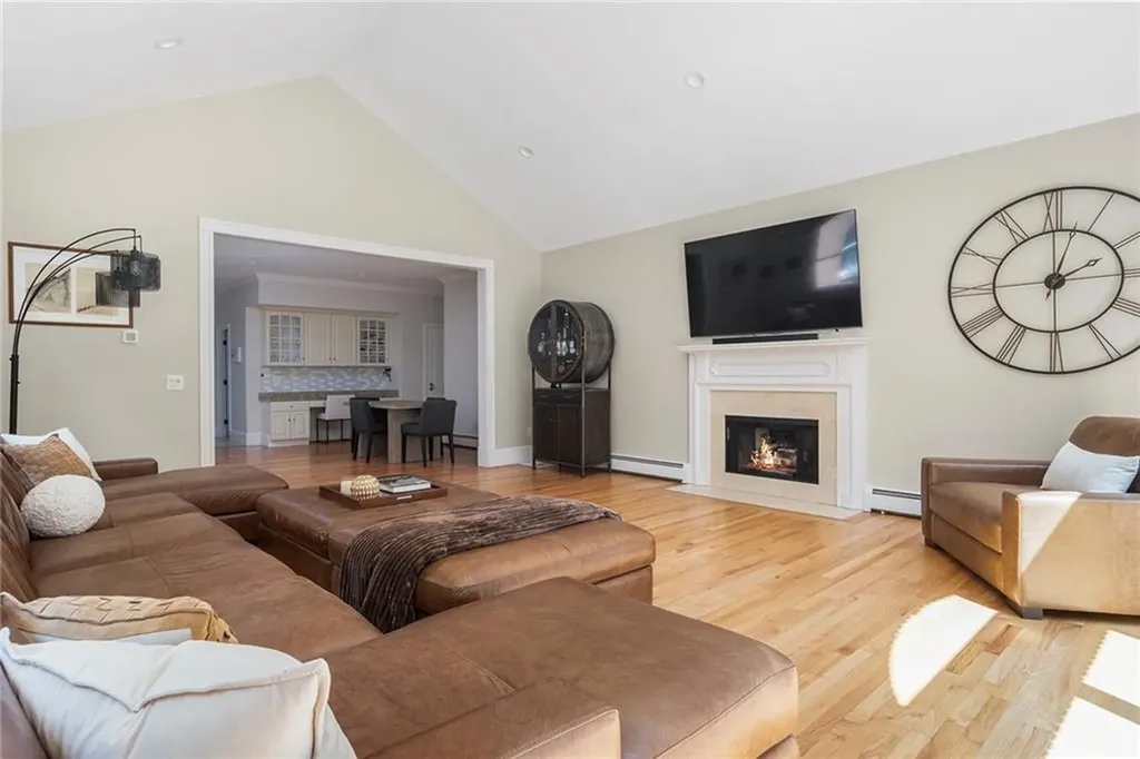 15 Preakness Drive Lincoln RI 02865