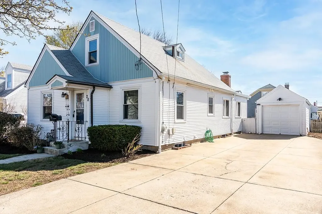 28 Spenstone Road Cranston RI 02910