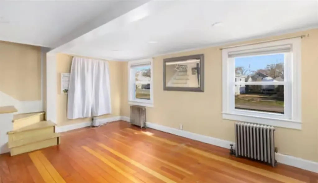 32 Northup Street Warwick RI 02889