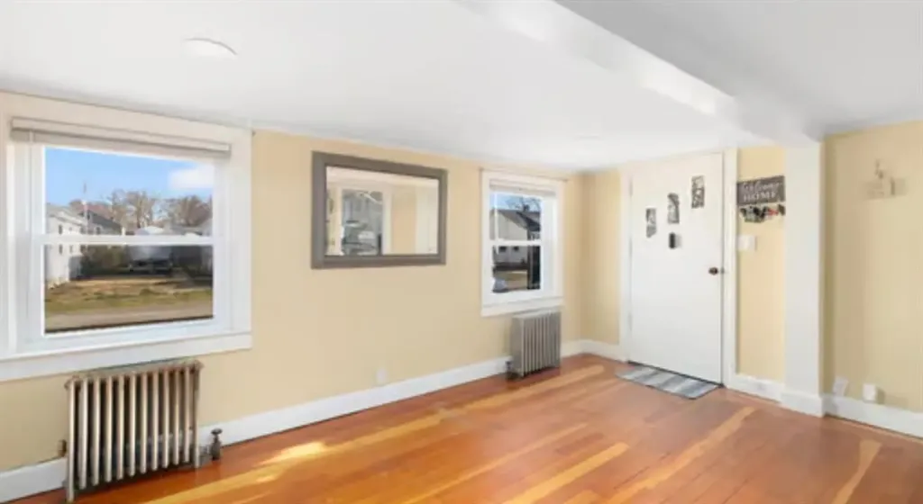 32 Northup Street Warwick RI 02889