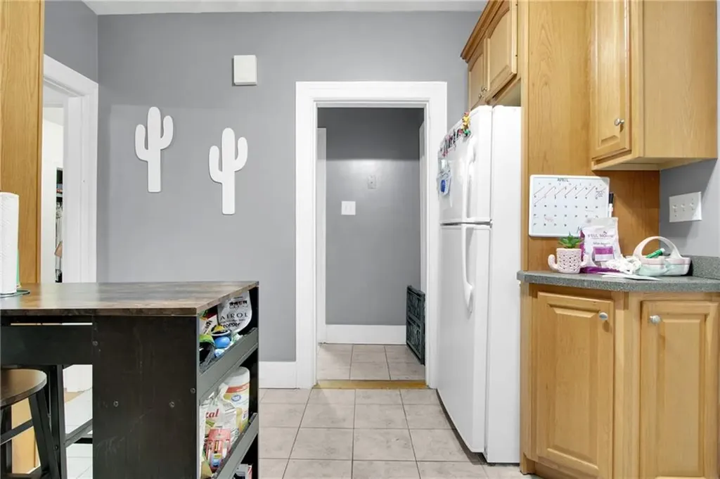 63 Park Avenue Cranston RI 02905