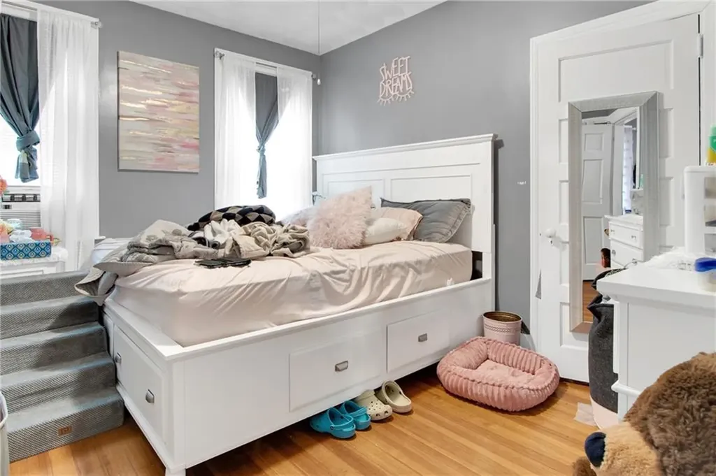 63 Park Avenue Cranston RI 02905