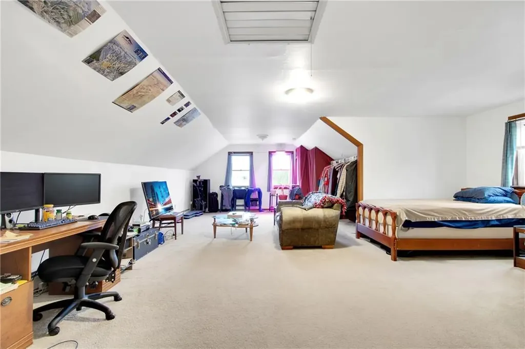 63 Park Avenue Cranston RI 02905