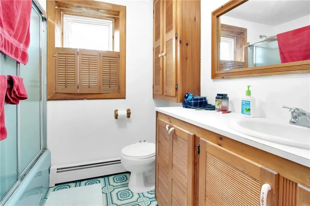 63 Park Avenue Cranston RI 02905