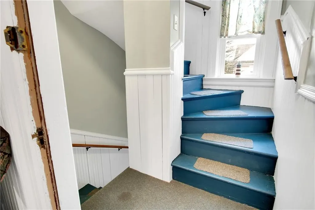 63 Park Avenue Cranston RI 02905