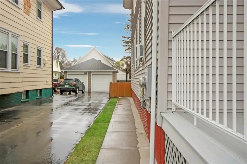 63 Park Avenue Cranston RI 02905
