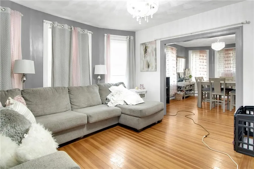 63 Park Avenue Cranston RI 02905