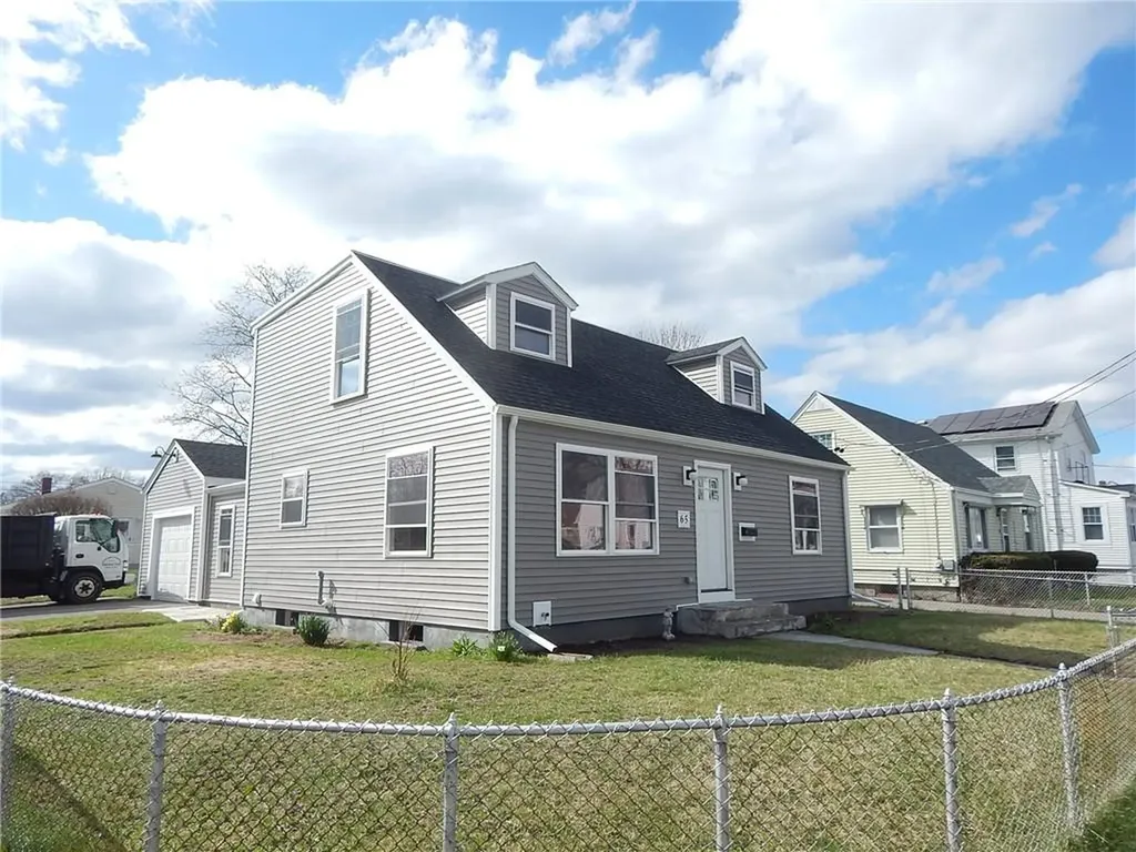 65 Byron Avenue Pawtucket RI 02861