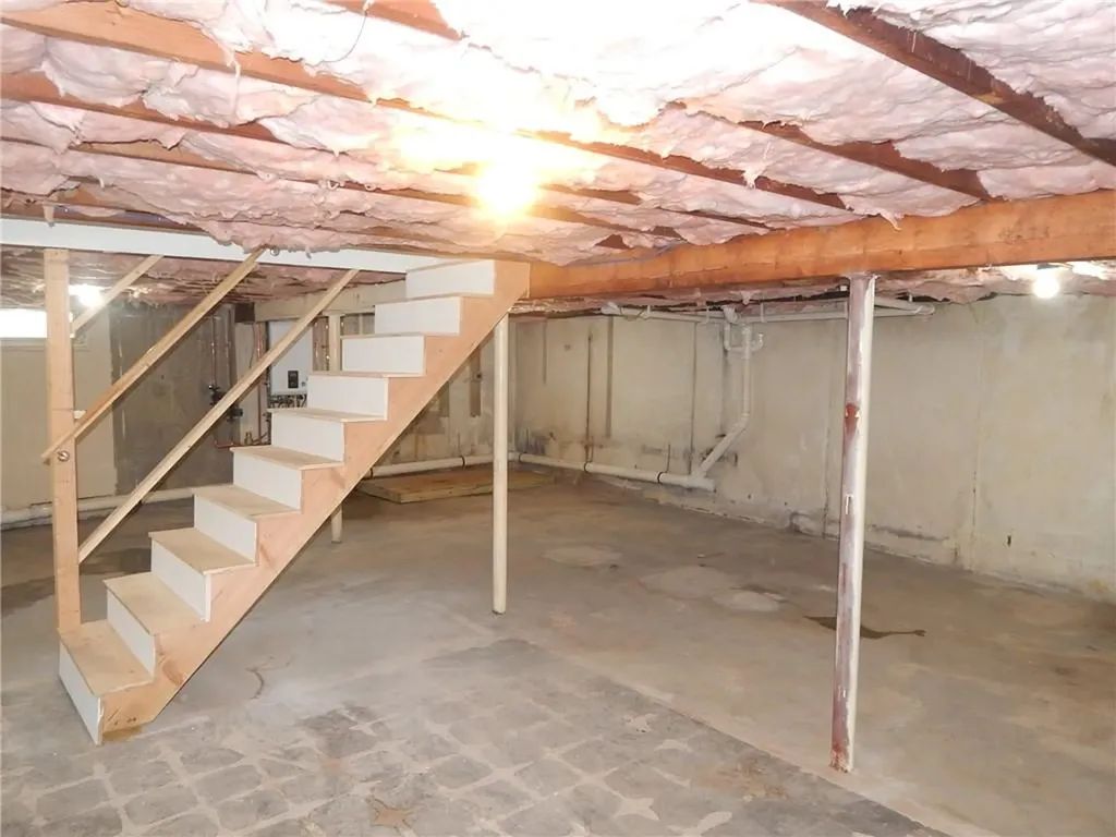 65 Byron Avenue Pawtucket RI 02861