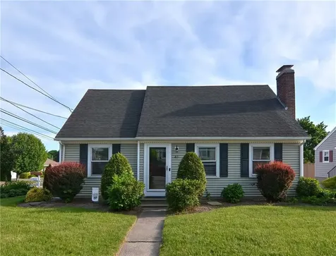 41 Plymouth Road East Providence RI 02914