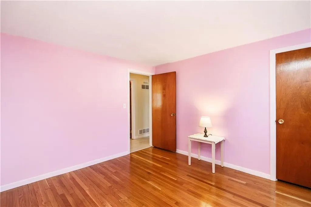 112 Brookwood Road Warwick RI 02889