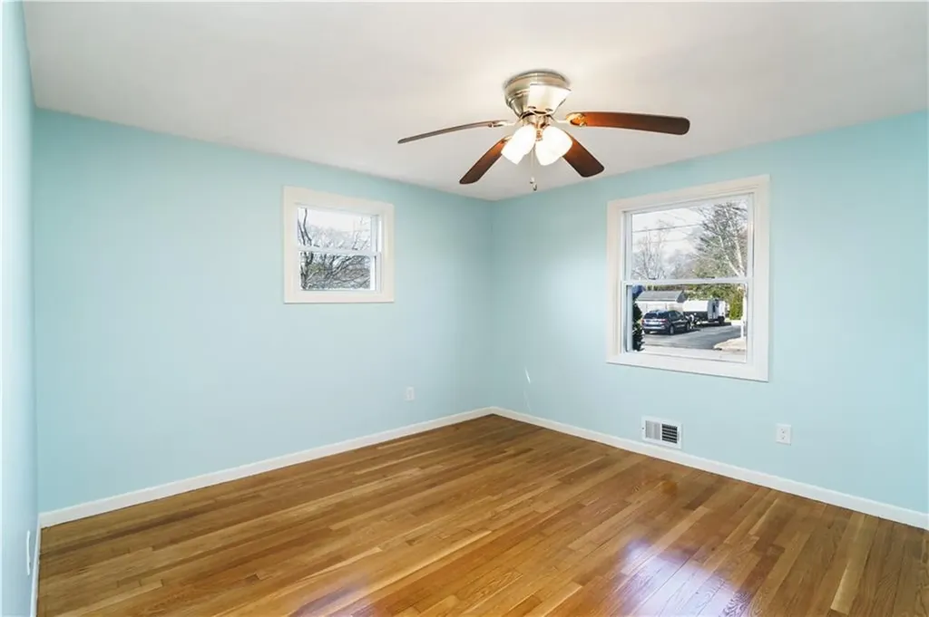 112 Brookwood Road Warwick RI 02889