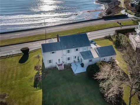 132 Memorial Boulevard Newport RI 02840