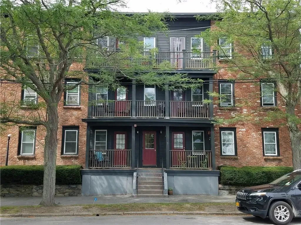 3 Bay View Avenue Bristol RI 02809