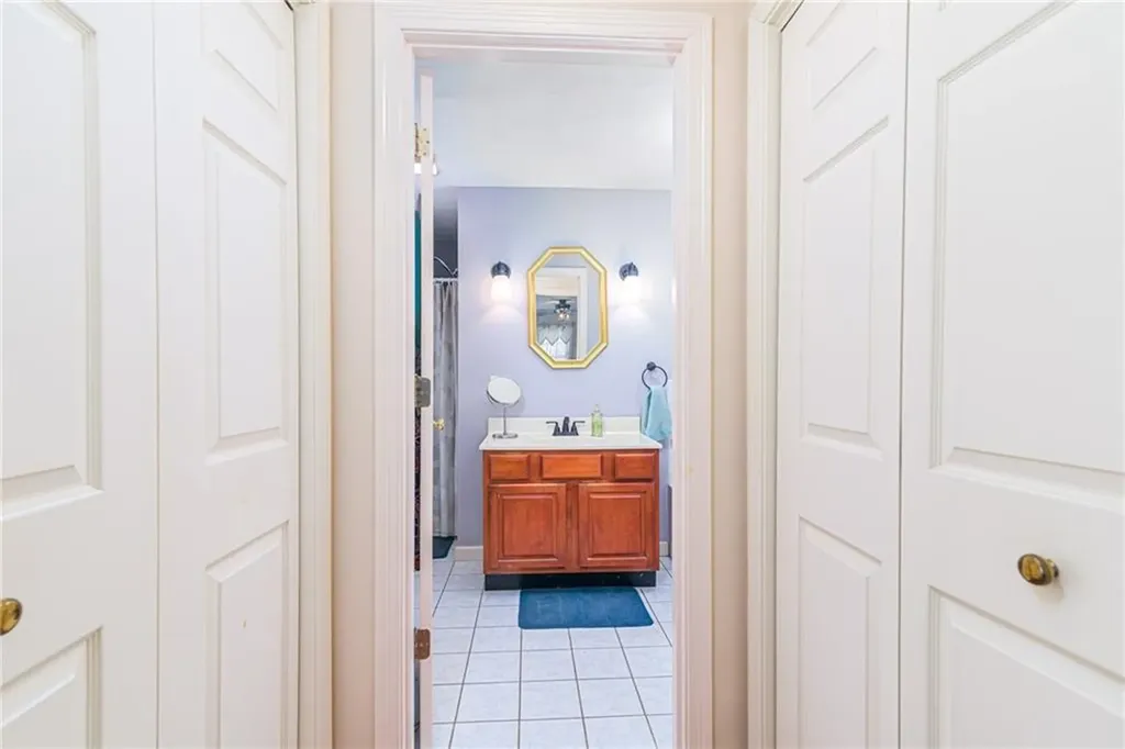 79 Old Snake Hill Road Glocester RI 02814