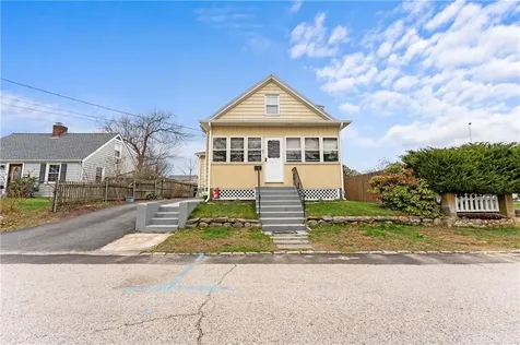 26 Payette Street East Providence RI 02914