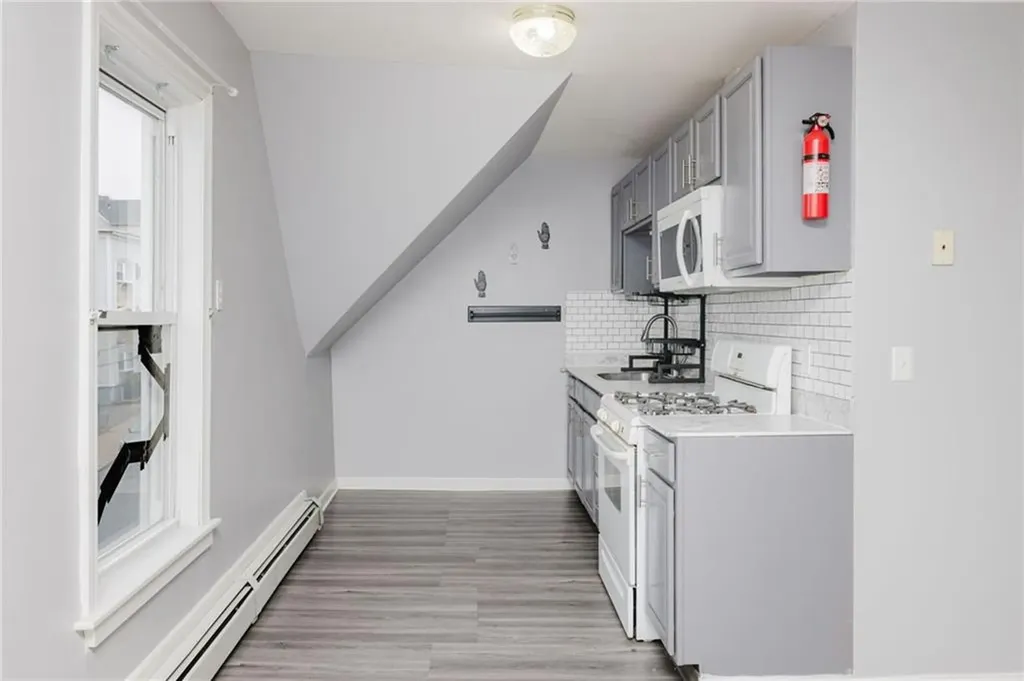 6 Bennett Street Woonsocket RI 02895